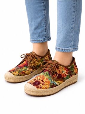 Size 8 (EU 39) Women’s Floral Tapestry Espadrille Sneakers Lace Up Boho Shoes